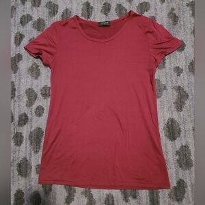 J. Village Burgundy Tee sz M